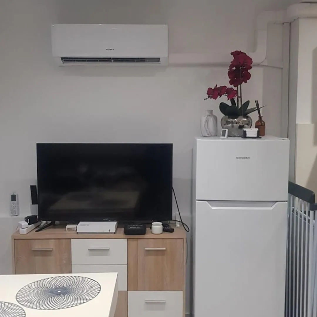 Studio Lumineux Avec Parking Proche Monaco, Nice, Plage Et Gare Menton 0*,  Frankrig